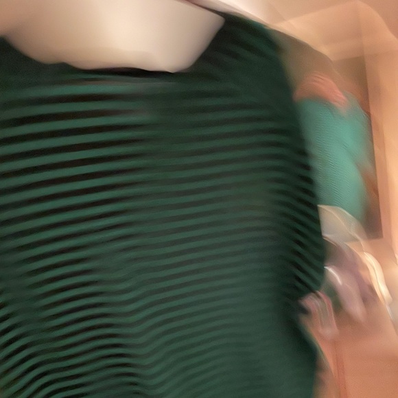 To many polos get a clean shirt for discount - Picture 2 of 2